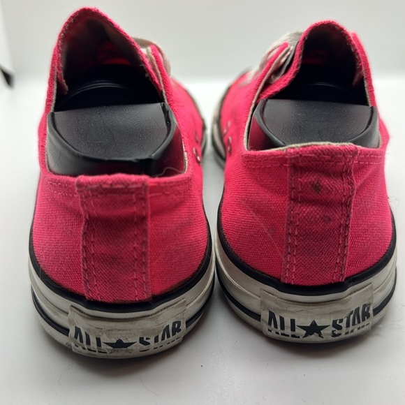 Women’s Converse Pink Canvas Low Tops Size 8 - Picture 4 of 6